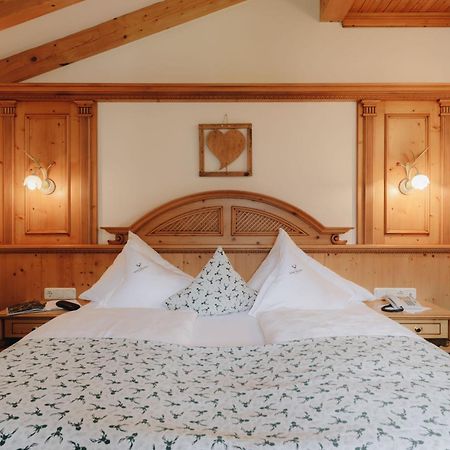 Hotel Hirschen Silbertal Εξωτερικό φωτογραφία