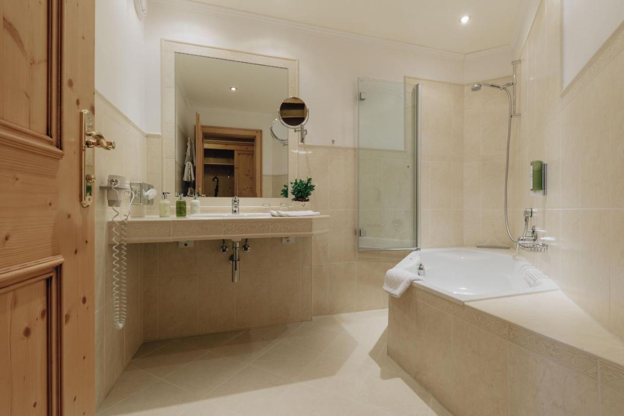 Hotel Hirschen Silbertal Εξωτερικό φωτογραφία