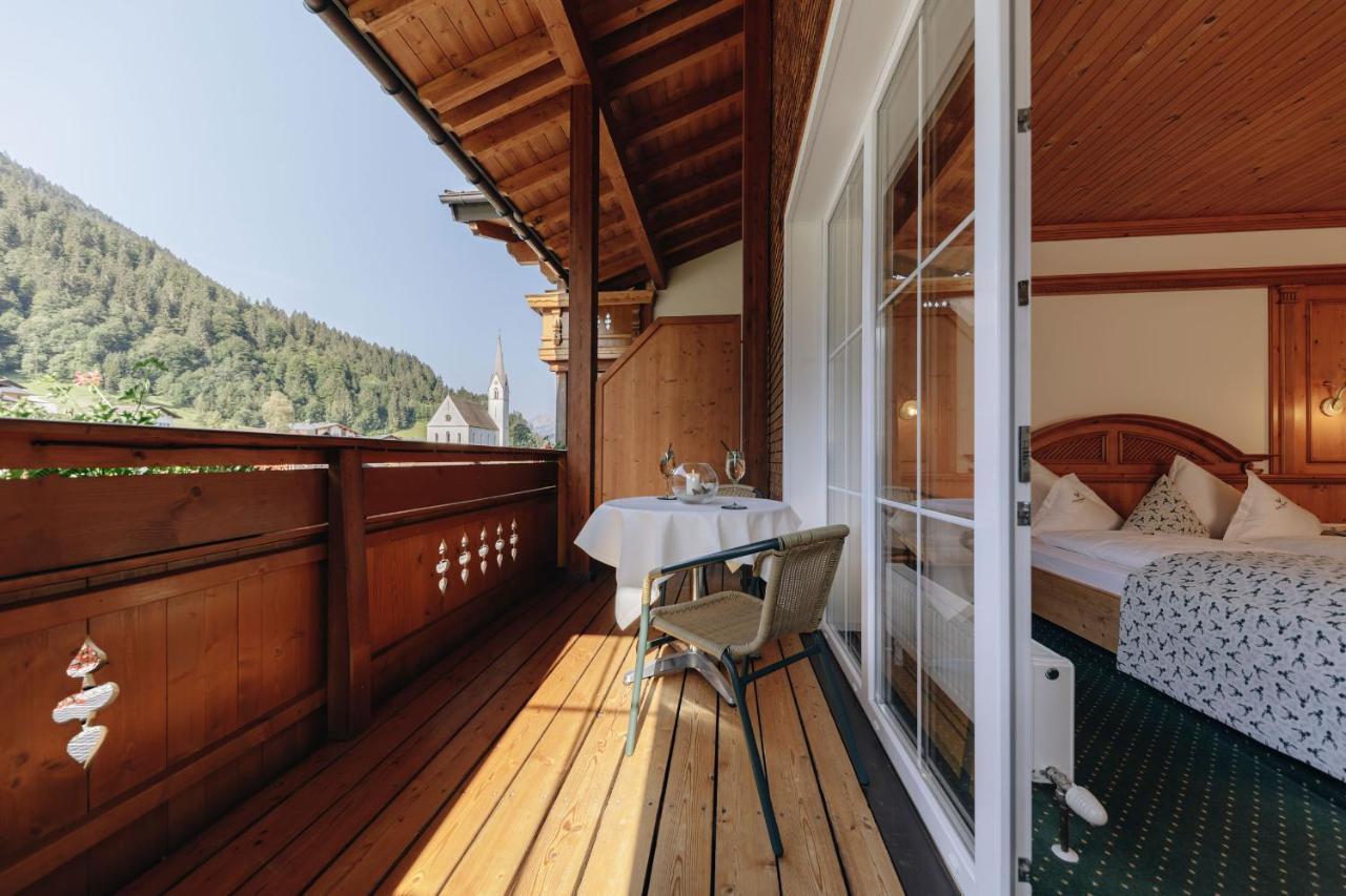 Hotel Hirschen Silbertal Εξωτερικό φωτογραφία